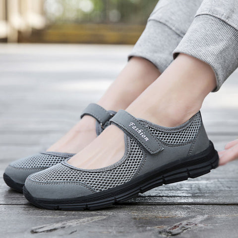 Lightweight Breathable Mesh Shoe